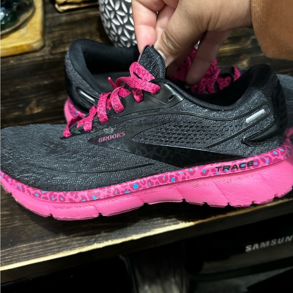 Brooks Trace 2 - Picture 3 of 10